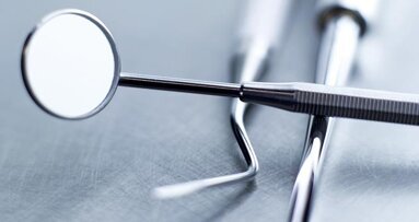 Η επίδραση της κατεύθυνσης στίλβωσης στην οριακή εφαρμογή των αποκαταστάσεων σύνθετης ρητίνης