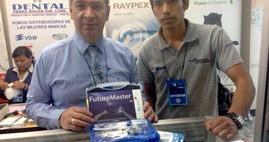 Dental Perez Avilés presenta los productos de Beyes en Ecuador