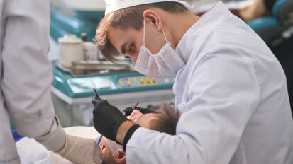 Review highlights gaps in undergraduate implant education in UK and Ireland