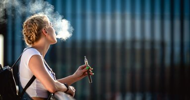 Mondhygiënisten slaan alarm: steeds meer vapende jongeren