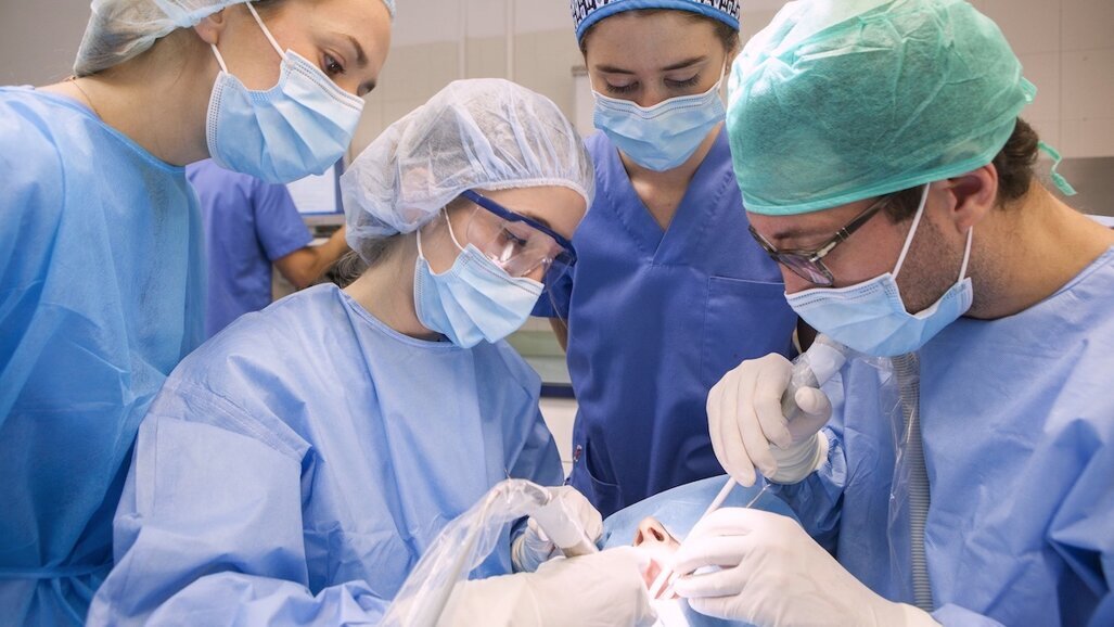 Testimonio del Máster Internacional de Cirugía Oral e Implantología