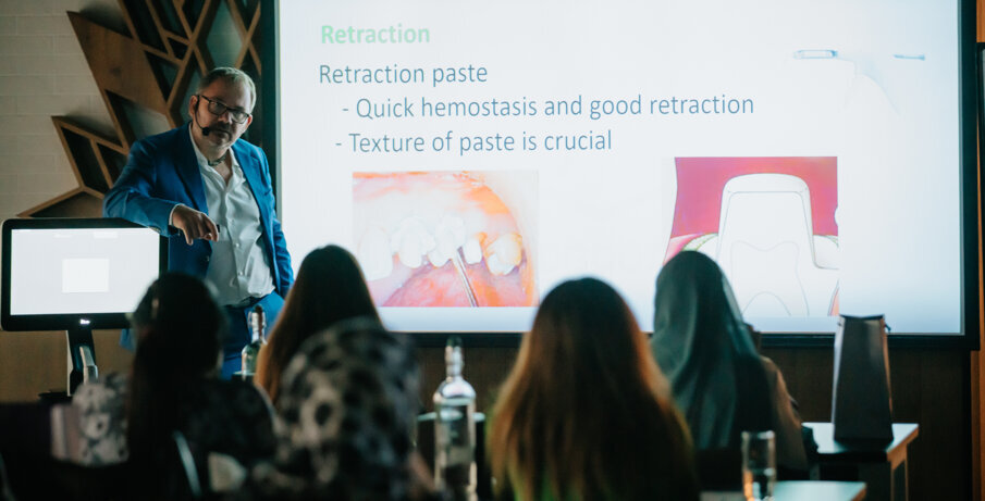 Specialised workshops on digital workflows with intra-oral scanning