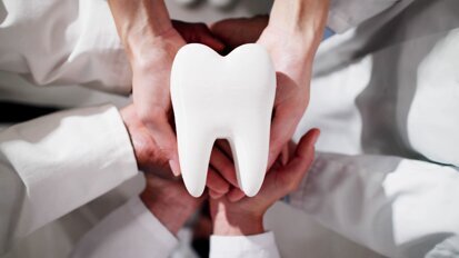 Anh và xứ Wales sẽ hợp tác về chăm sóc răng miệng