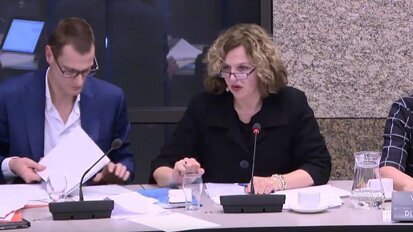 Minister scherp ondervraagd over taakherschikking mondzorg