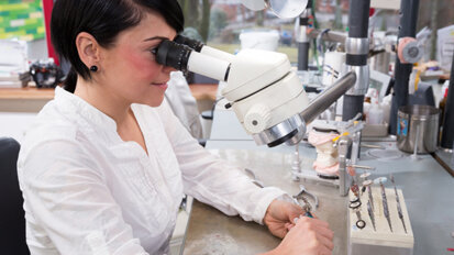 Dentallabore mit positivem ersten Quartal