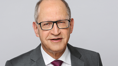 BZÄK-Präsidium: Dr. Peter Engel bleibt im Amt