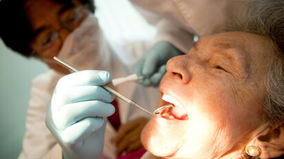 Patient sues dentist after swallowing dental instrument