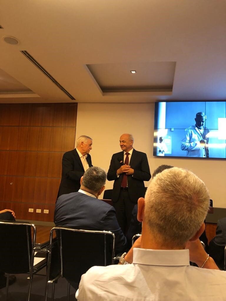 Massimo Boccaletti e Gerhard Seeberger alla tavola rotonda di presentazione del libro 