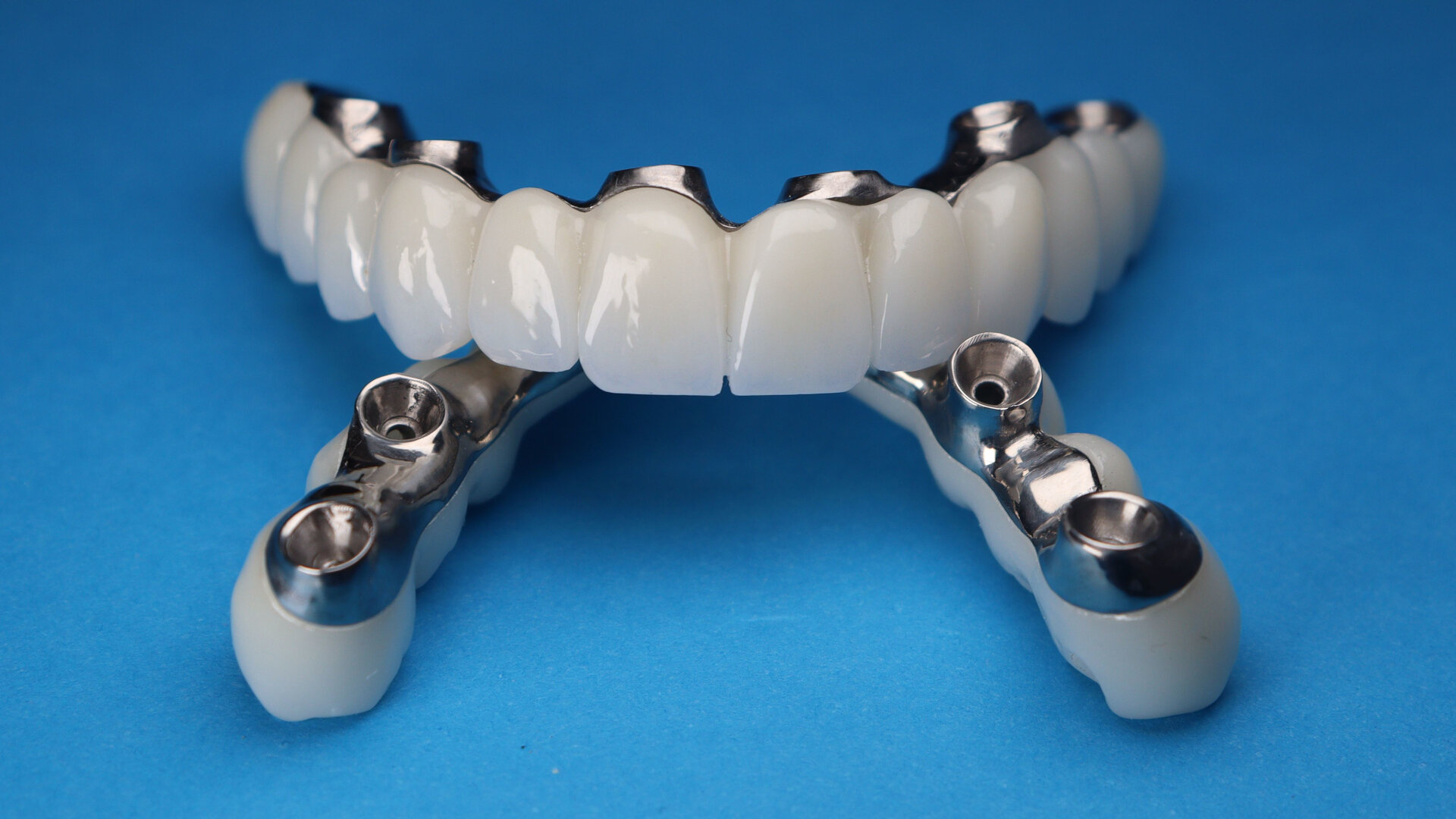 China to balance quality and price in bulk dental implant bids