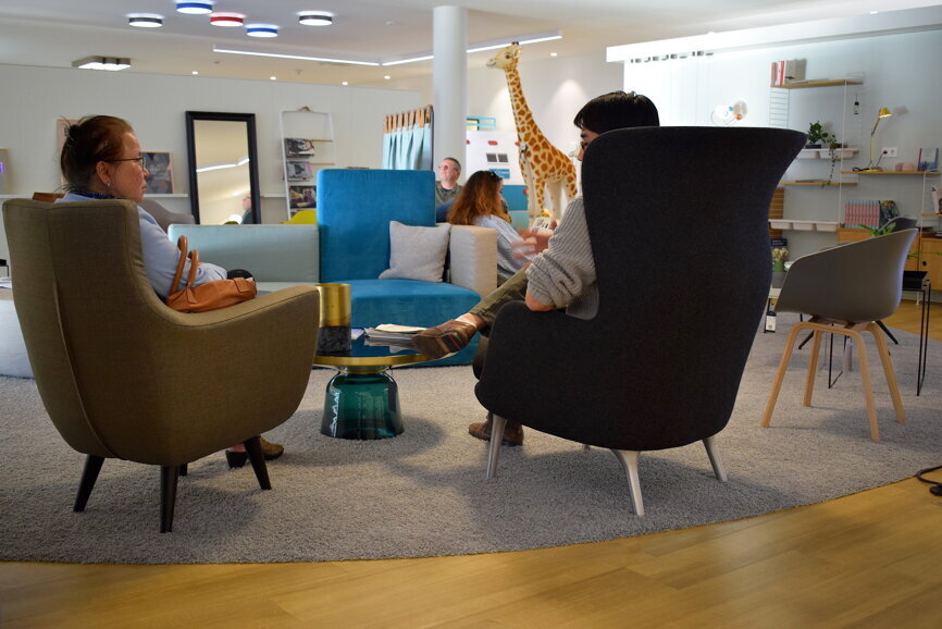 Der van der Ven Showroom lud nicht nur zum Entdecken, sondern auch zum Entspannen ein. © DTI