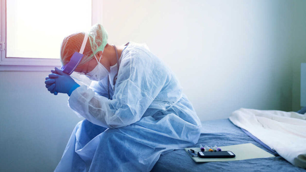 Estudo mostra o impacto psicológico do COVID-19 em dentistas chineses