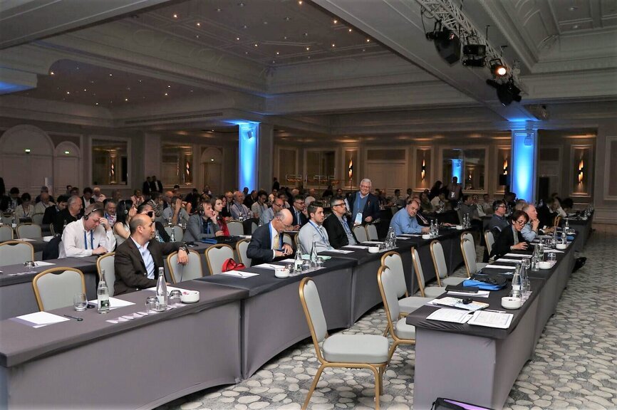 Conference hall at Euro Implanto in Nice. (Photograph: Philippe Alibert)