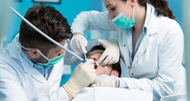 Groningse masterstudenten behandelen (ex-)verslaafden
