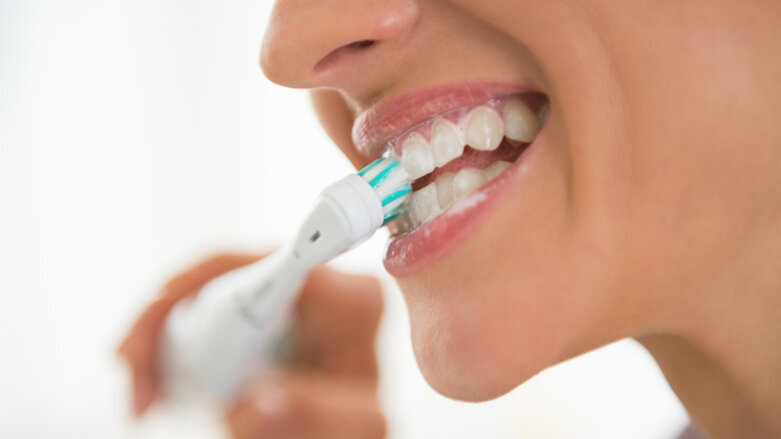 Gute Mundhygiene unterstützt das Management bei Lupus