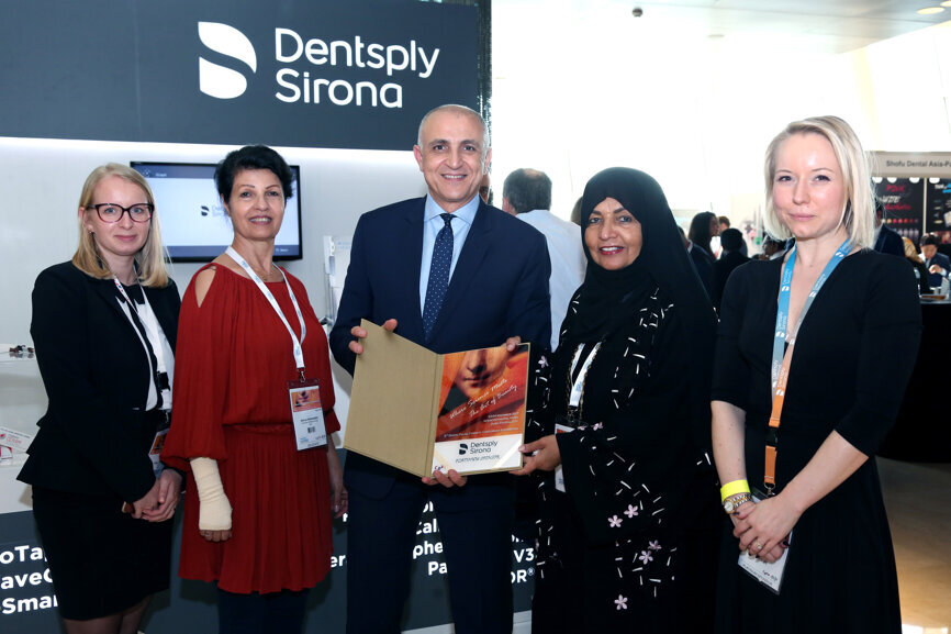 Platinum Sponsor Dentsply Sirona received appreciation for the continuous support