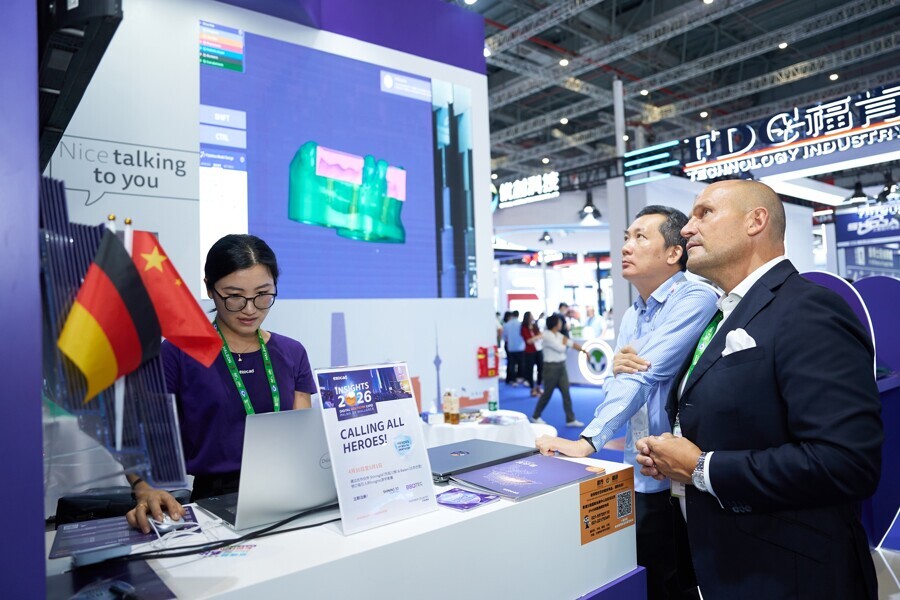 Exocad specialists answered questions and demonstrated workflows in live tutorials.