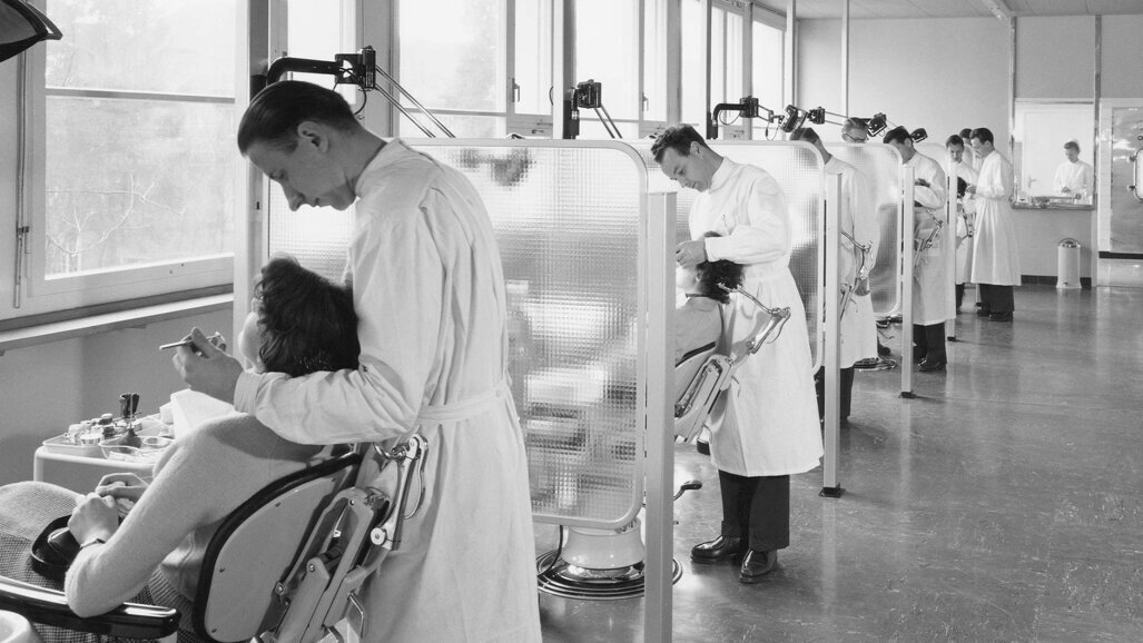 Jubiläum: 100 Jahre Zahnmedizin an den zmk Bern