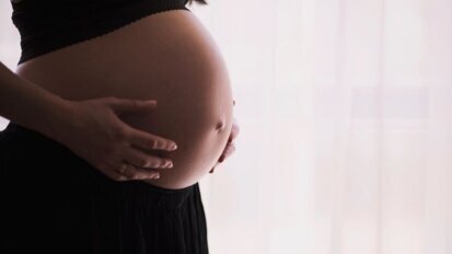 Goede mondgezondheid verkleint risico op vroeggeboorte