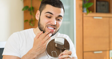 Appearance survey shows UK men concerned about their teeth