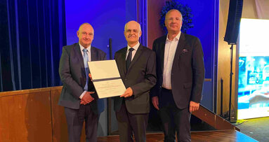 DGZMK ehrt Dr. Guido Wucherpfennig mit der Goldenen Ehrennadel