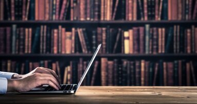 A systematic review on the definition of periimplantitis: Limits related to the various diagnoses proposed