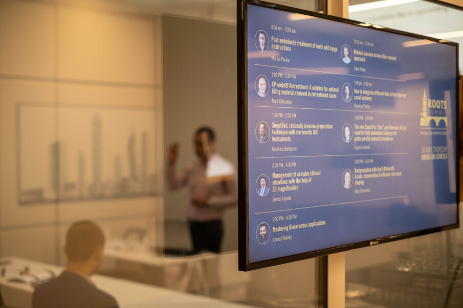 ROOTS SUMMIT started on Thursday with nine hands-on courses.