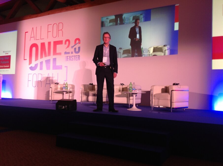 Simon Gambold Vice President Marketing, EMEA Dental Group