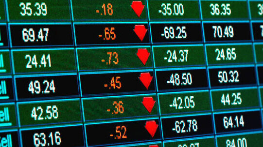 Analysts maintain estimates for dental corps despite market crisis