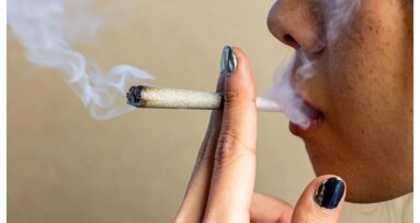 Uporaba konoplje in njen vpliv na ustno zdravje: kaj kažejo znanstveni dokazi