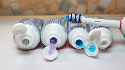 Hydroxyapatite toothpaste provides alternative to fluoride, study suggests
