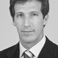 Dr Bernardo Mira Correa