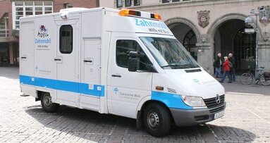 Henry Schein finance une unité mobile de soins dentaires