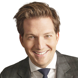  Michael Apa 