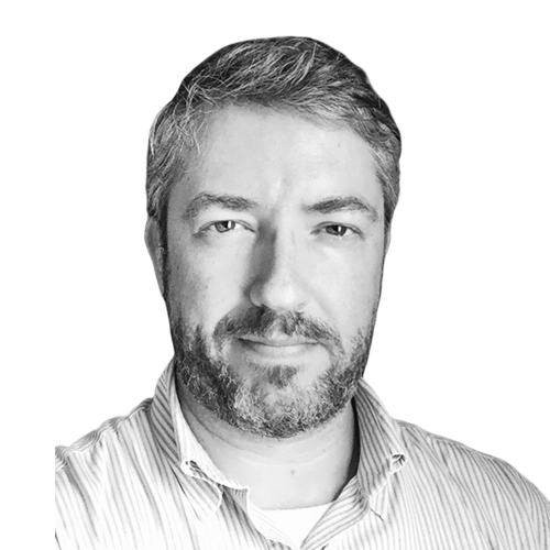 Dr. Rafael Saviolo Moreira 