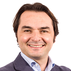 Dr. Juan Ballesteros 