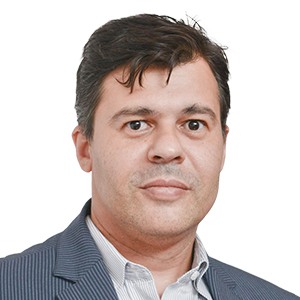 Dr. Robert Carvalho da Silva Oral Surgeon