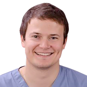 Dr. Leon Pariente 
