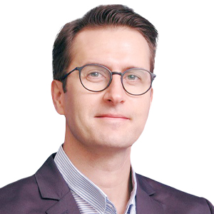 Dr. Jonathan Du Toit MSc (Dent), MChD (OMP), FCD(SA) OMP, PhD
