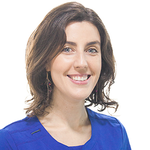 Dr. Andrea Maturana Ramírez 