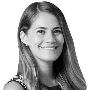 Dr. Renata Camino 