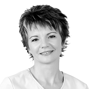 Dr. Zita Balog 