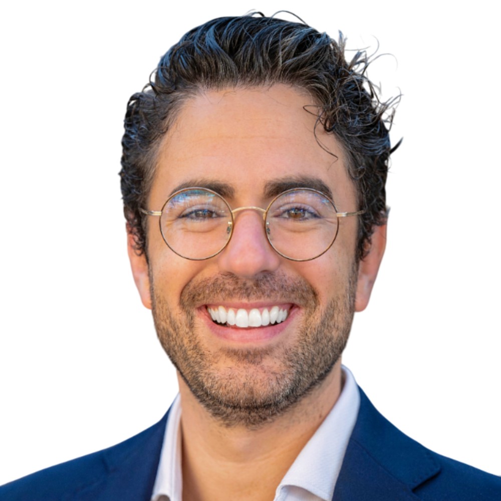 Dr. Alfonso  Gil 