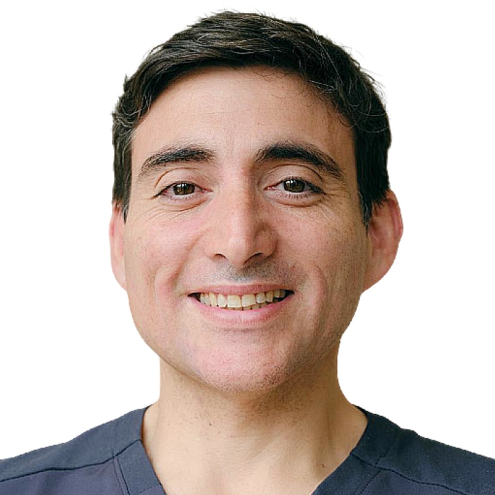 Dr. Maximiliano  Cacciacane Garcia 